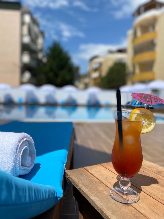 Atrium Deluxe Resort Golem  Bagian luar foto