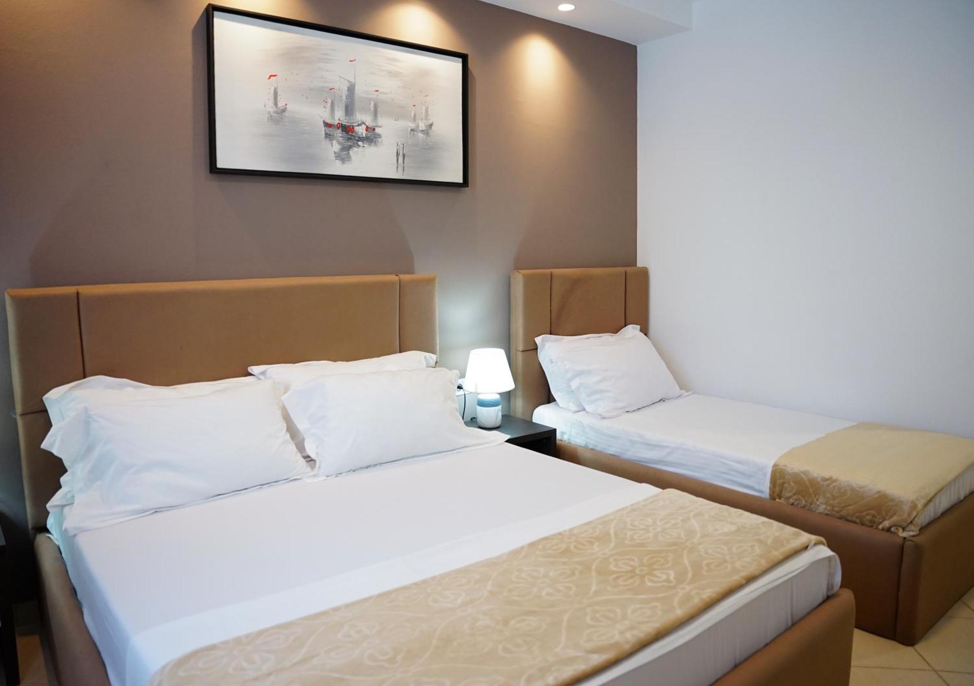 Atrium Deluxe Resort Golem  Bagian luar foto