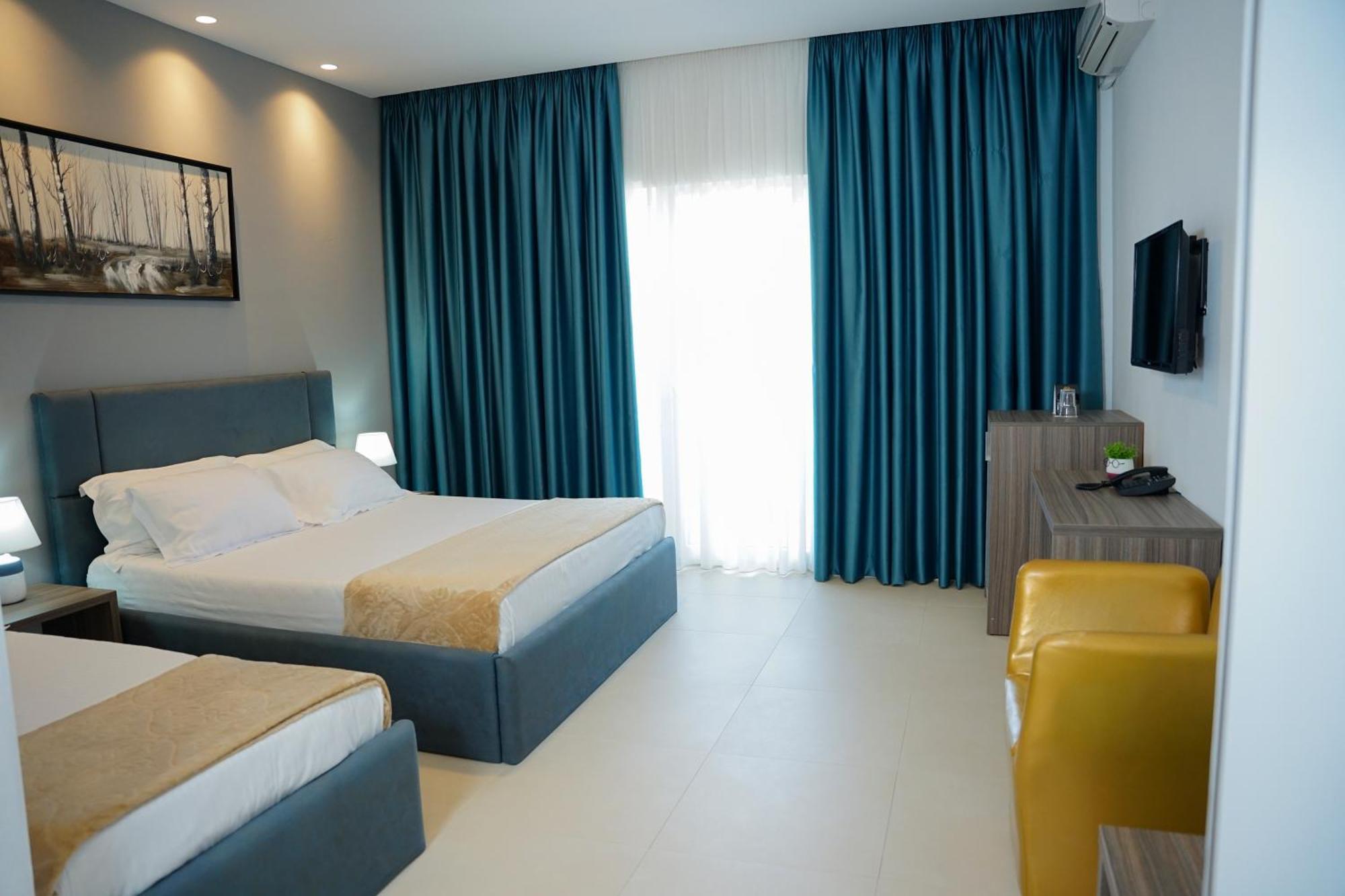 Atrium Deluxe Resort Golem  Bagian luar foto