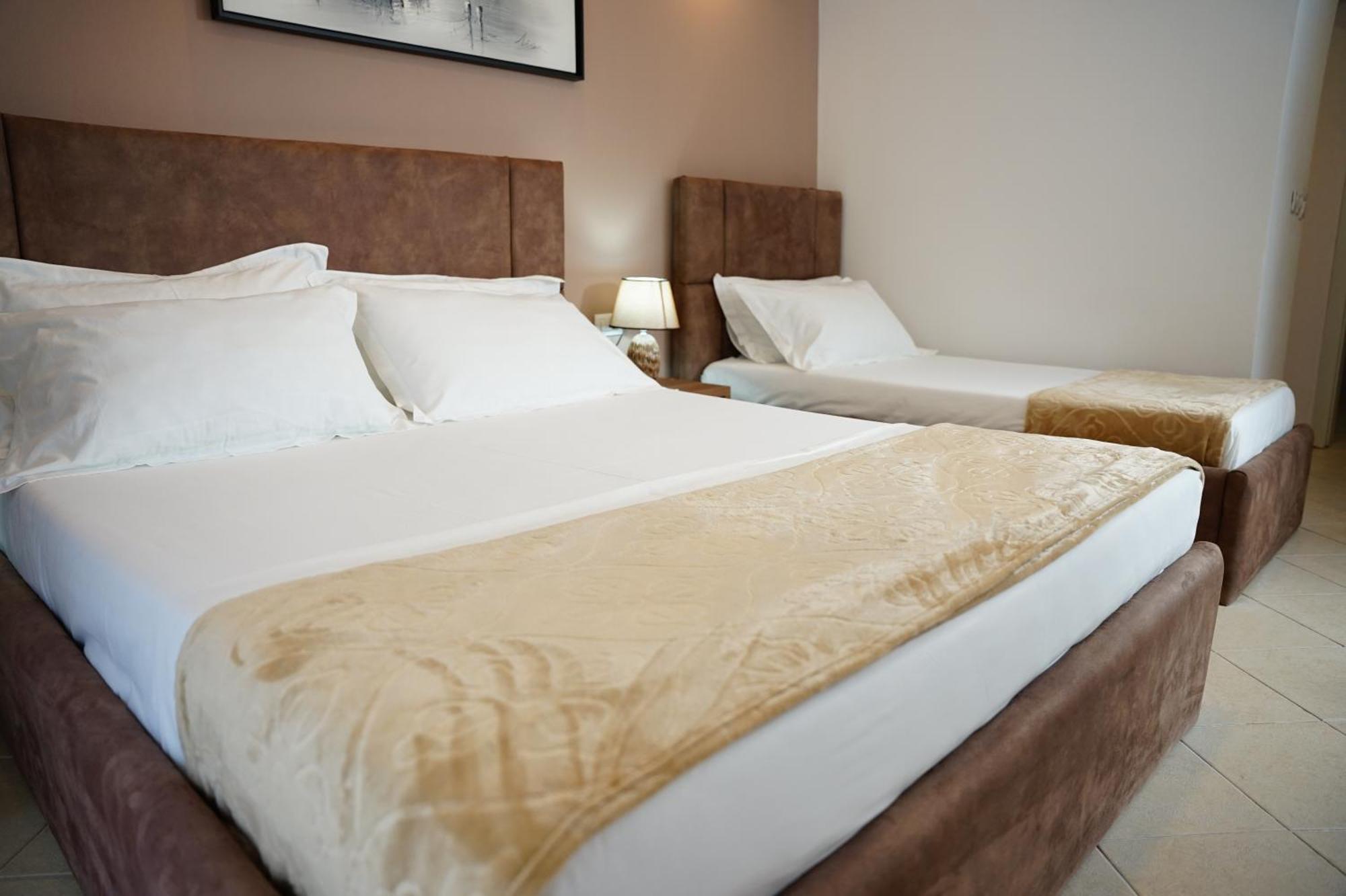 Atrium Deluxe Resort Golem  Bagian luar foto